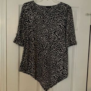 Cocomo Black and White Asymmetrical 3/4 Sleeve Blouse